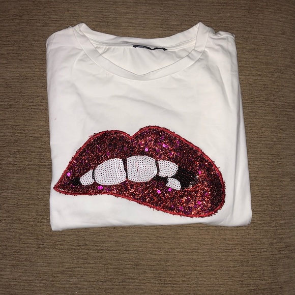 Lips shirt - Picture 2 of 2